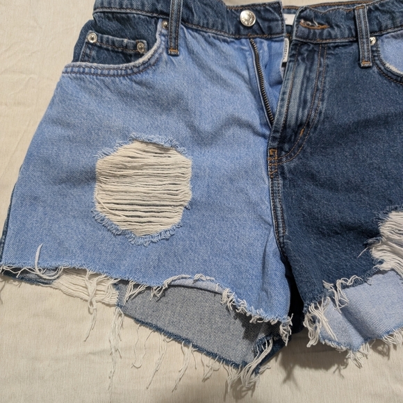 🛍️4 For $15🛍Denim Forever 21 Blue and Jean Shorts Distressed Design 90s Shorts - Picture 4 of 12